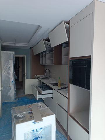Buzdolabı boşluklu mutfak dolapları montajı